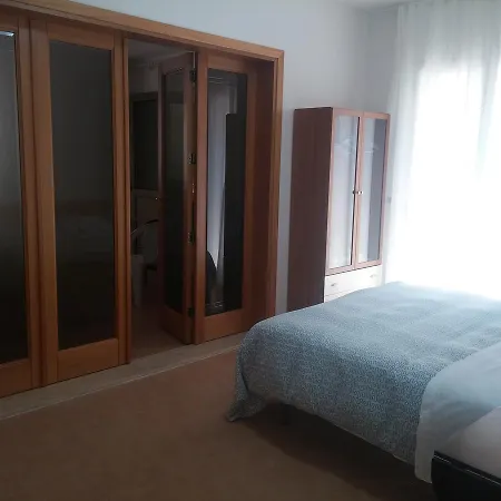 ベッド・アンド・ブレックファスト Akron 3*