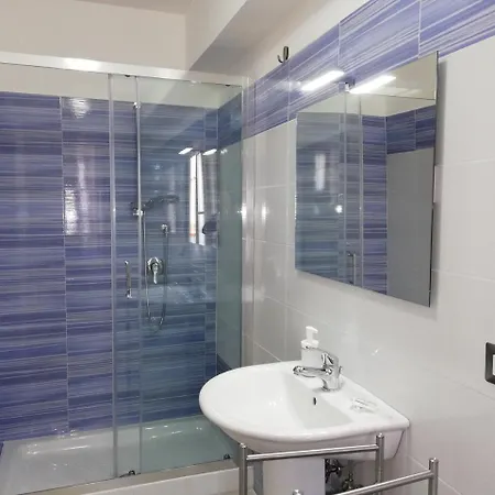 ベッド・アンド・ブレックファスト Akron