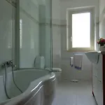 Bed & Breakfast Akron
