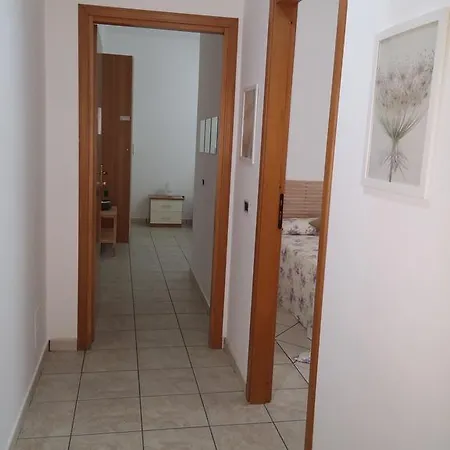 Oda ve Kahvaltı Akron SantʼAlessio Siculo