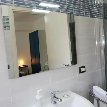 Akron Oda ve Kahvaltı 4*